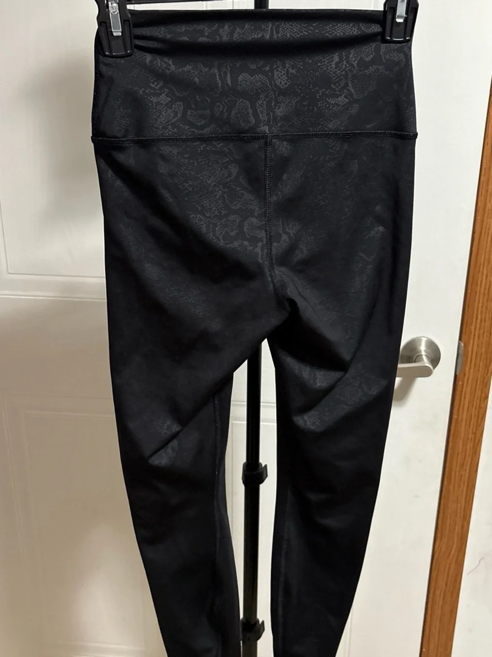 90 Degree By Reflex Black Performance Leggings with Logo Waistband